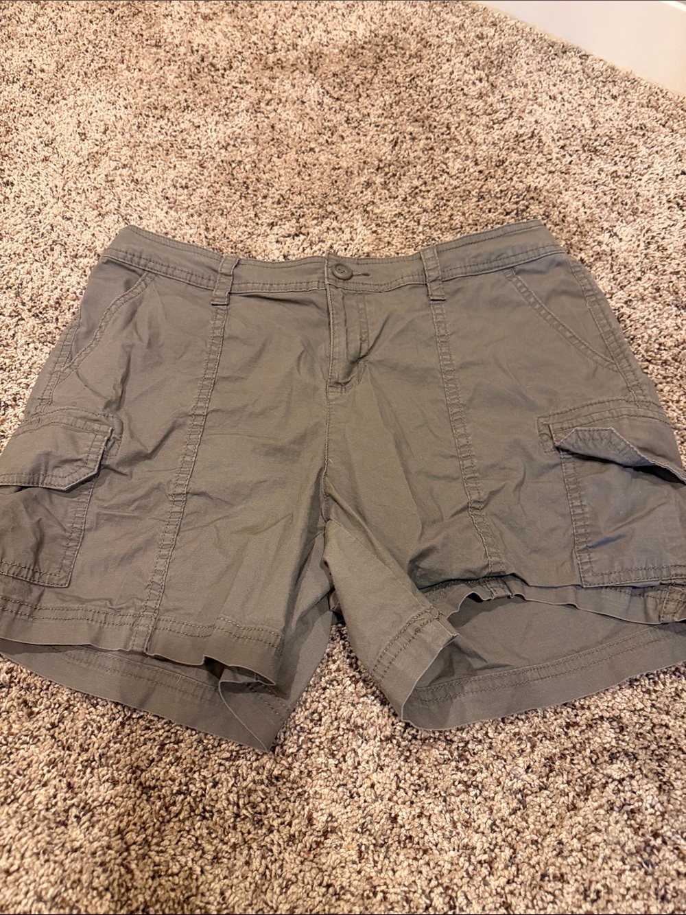 St. John's Bay Olive Green Cargo Shorts